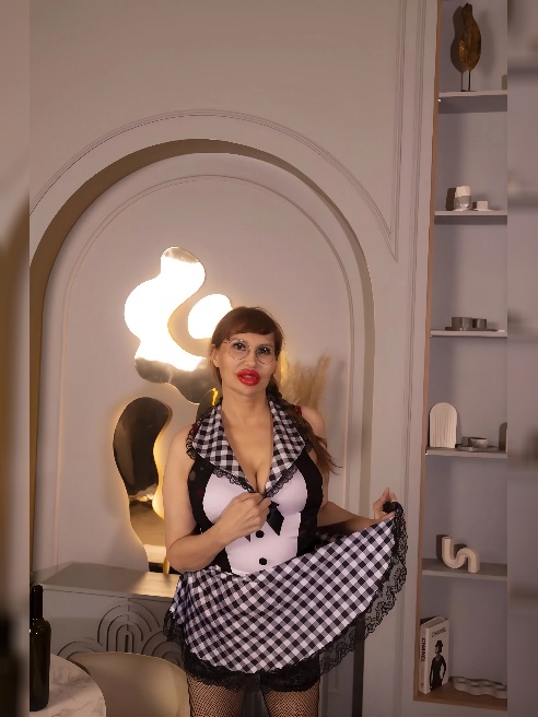 Милый, приветик, мой хороший!💋 Если я тебе понравилась, то ты можешь приехать ко мне в гости) Москва, центр, метро Бауманская. К слову хо...
