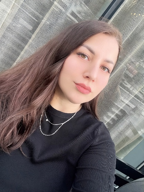 лежу, слегка прикасаясь к себе, и представляю, как ты делаешь это вместо меня. Медленно… с наслаждением… словно изучаешь каждую мою реакц... лежу, слегка прикасаясь к себе, и представляю, как ты делаешь это вместо меня. Медленно… с наслаждением… словно изучаешь каждую мою реакц...
