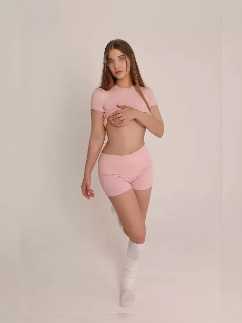+7 (939) 845-59-23
Это мой первый шаг туда, где взгляды говорят больше слов. Я умею быть мягкой и внимательной, но во мне живёт искра,... +7 (939) 845-59-23
Это мой первый шаг туда, где взгляды говорят больше слов. Я умею быть мягкой и внимательной, но во мне живёт искра,...