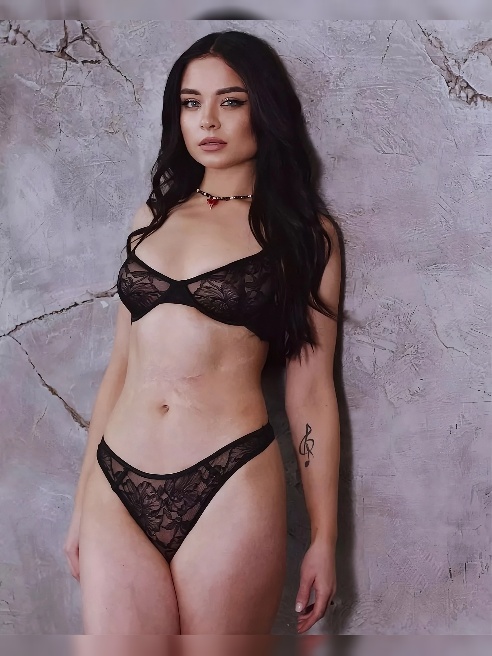 Отношусь к мужчинам с теплом 🔥и любовью ❤️ Веду ЗОЖ, не использую в речи мат и занимаюсь растяжкой, так что ты можешь вертеть меня на руч...