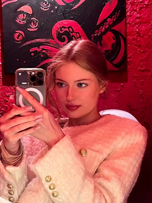 🤩Маленькая звездочка , новое личико на сайте 😍 Злата, миниатюрная и веселая девочка , скрасит Твое 🥂 настроение и подарит приятные ощущен...