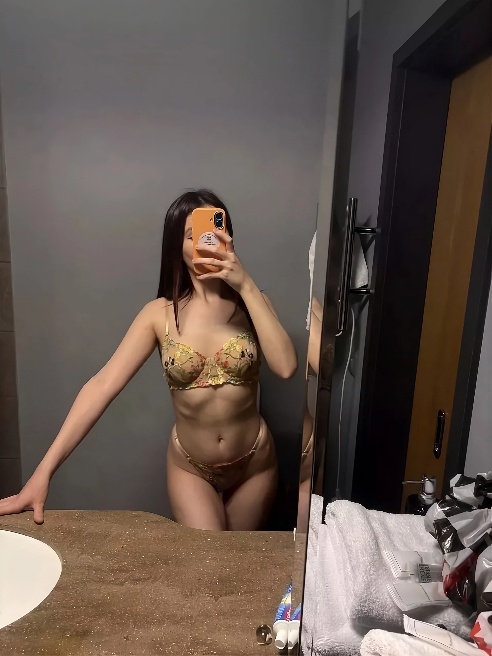 ЗВОНИТЕ ИЛИ ПИШИТЕ В ТГ💖

Сайт ошибся, мне 22🥹жду результатов проверки на возраст 🥹

Привет,давай познакомимся? Я Алиса 💕У меня натуральн...