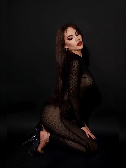 Я - статусная VIP-спутница с деловым шармом и выверенным, дорогим стилем💼✨ Принимаю в самом центре Москвы🏙️ - в закрытых апартаментах люк... Я - статусная VIP-спутница с деловым шармом и выверенным, дорогим стилем💼✨ Принимаю в самом центре Москвы🏙️ - в закрытых апартаментах люк...