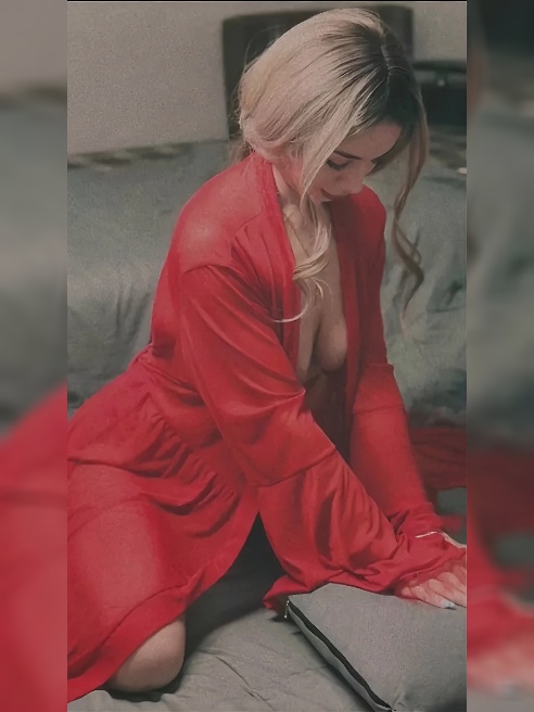 💕Ты ведь знаешь, как приятно чувствовать женское тело? Скользить взглядом по изгибам, ощущать тепло кожи, вдыхать едва уловимый аромат… 💕Ты ведь знаешь, как приятно чувствовать женское тело? Скользить взглядом по изгибам, ощущать тепло кожи, вдыхать едва уловимый аромат…