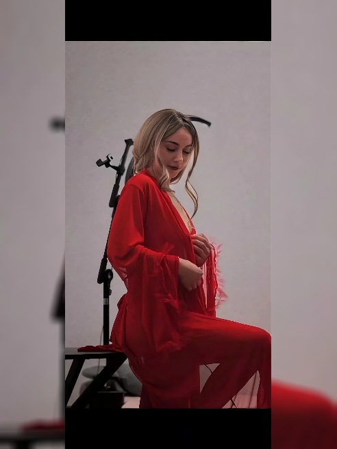 💕Ты ведь знаешь, как приятно чувствовать женское тело? Скользить взглядом по изгибам, ощущать тепло кожи, вдыхать едва уловимый аромат… 💕Ты ведь знаешь, как приятно чувствовать женское тело? Скользить взглядом по изгибам, ощущать тепло кожи, вдыхать едва уловимый аромат…