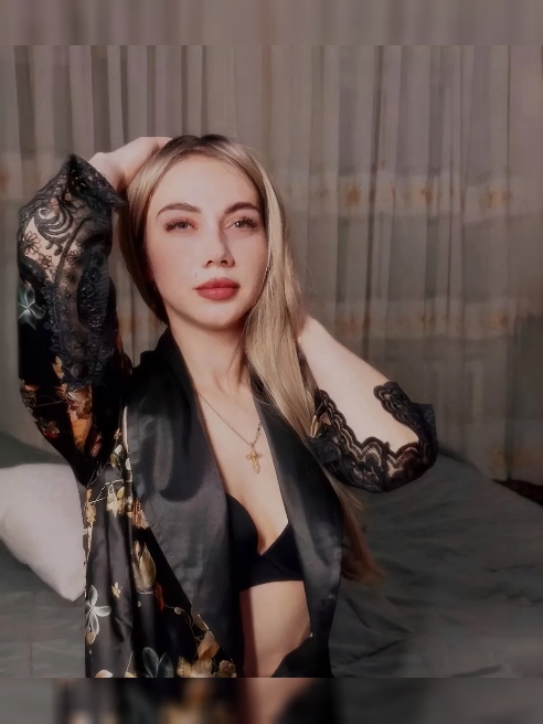 💕Ты ведь знаешь, как приятно чувствовать женское тело? Скользить взглядом по изгибам, ощущать тепло кожи, вдыхать едва уловимый аромат… 💕Ты ведь знаешь, как приятно чувствовать женское тело? Скользить взглядом по изгибам, ощущать тепло кожи, вдыхать едва уловимый аромат…