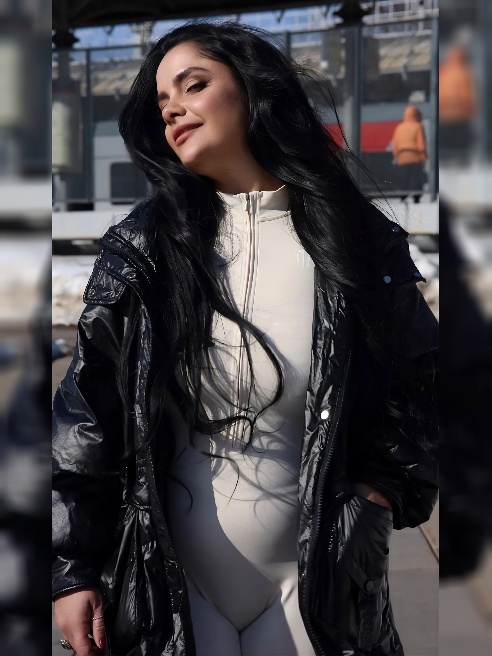 💋 Привет, я Алиса 💋
Та самая Алиса, которая однажды решила, что чудеса должны происходить не только в сказках… но и в реальности.
Мои... 💋 Привет, я Алиса 💋
Та самая Алиса, которая однажды решила, что чудеса должны происходить не только в сказках… но и в реальности.
Мои...