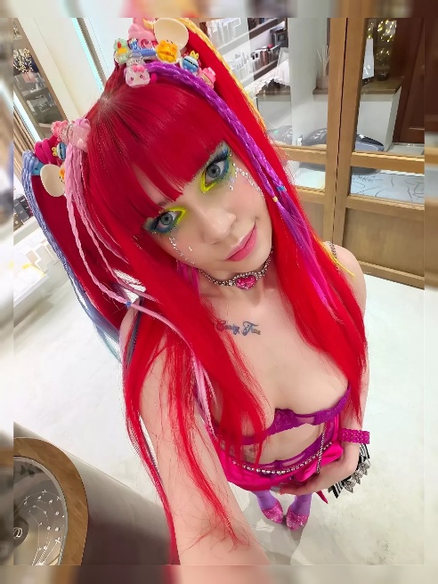 Сегодня я сделаю тебя САМЫМ счастливым 💦💦💦

Хочу сегодня сделать самый офигенный Facefack и трах во все дырочки 🍌💦💦

МОЯ киска уже течет...