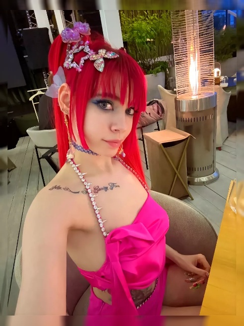 Сегодня я сделаю тебя САМЫМ счастливым 💦💦💦

Хочу сегодня сделать самый офигенный Facefack и трах во все дырочки 🍌💦💦

МОЯ киска уже течет...