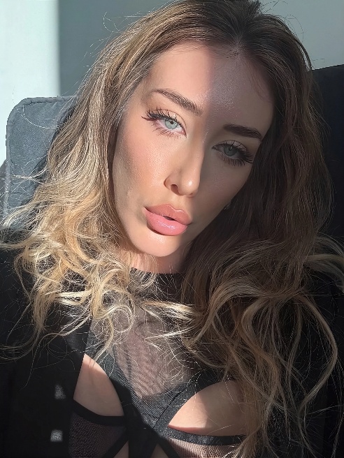 Молодая и красивая девушка Ева⭐
Принимаю одна у метро Технопарк📍
В этой анкете вы можете увидеть актуальные фото 🌶
Готова встретитьс... Молодая и красивая девушка Ева⭐
Принимаю одна у метро Технопарк📍
В этой анкете вы можете увидеть актуальные фото 🌶
Готова встретитьс...