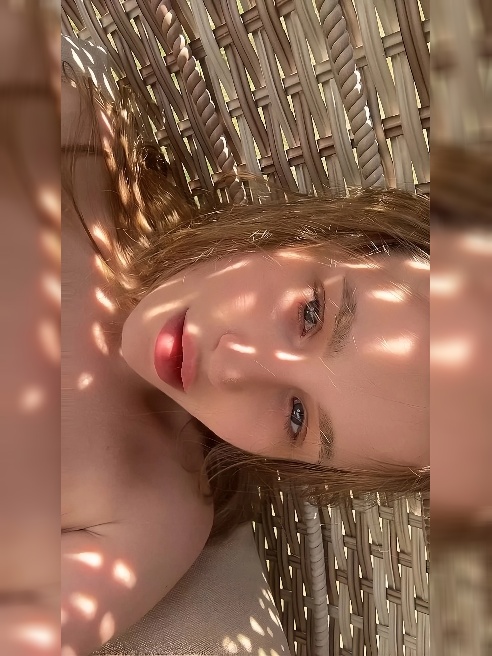 🍑 Миниатюрная малышка для избирательных ценителей 😏🌟 Впервые на сайте 😈 Хрупкая и изящная, с молодой, шелковистой кожей 😼 Знаю, как дарит...