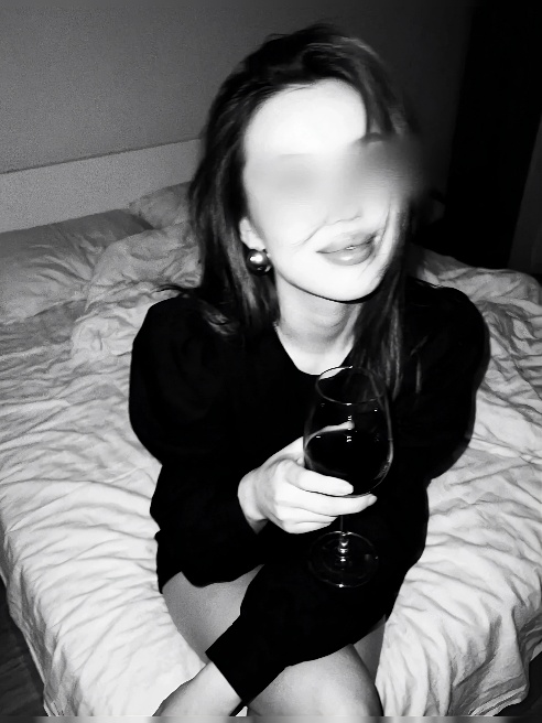 Приветик☺ Я новенькая , мне 20 и возраст реальный . Очень симпатичная, сексуальная и ласковая 😈



Мои фото на 100% соответствуют тому, к...