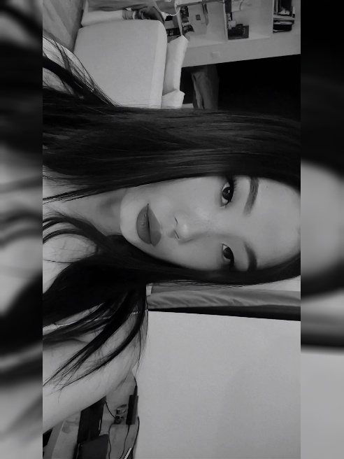 Я иногда думаю о том, как бы ты смотрел на меня, если бы я была рядом…💋rnИ от одной этой мысли по коже бегут мурашки.rnХочу, чтобы ты кас...