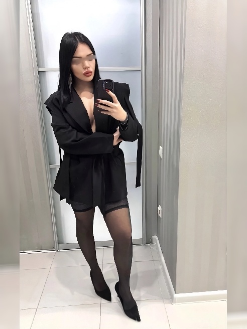 Милая, воспитанная девочка🌹 Очень нежная и

ласковая😽 Красива и развратна… Всегда в прекрасном настроении❤🐾



Тактильная, легкая в общен...