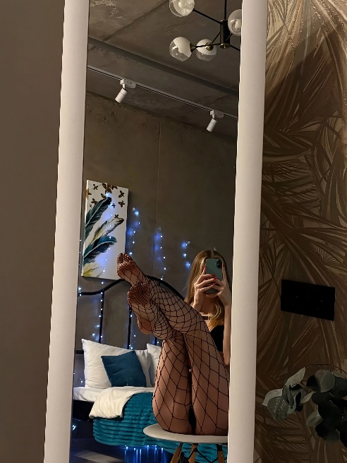 💋Сексуальная блондинка с аппетитом к удовольствию. После встречи со мной ты будешь вспоминать мои прикосновения снова и снова.💋