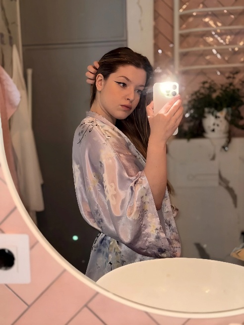 31 марта уезжаю. Babyface🩷Внешность, которую запоминают.

Навык, после которого возвращаются😈



Моя визитка-лицо. Моя страсть-оральные л...