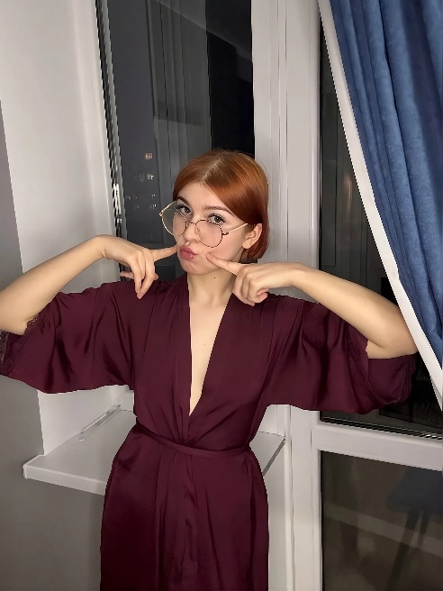 Что выберешь-нежность и ласка или чуть погрубее? Или совместим?😈 Я готова разукрасить твой день очень приятными эмоциями😝💦

В одном флако...