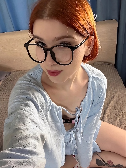 Что выберешь-нежность и ласка или чуть погрубее? Или совместим?😈 Я готова разукрасить твой день очень приятными эмоциями😝💦

В одном флако...