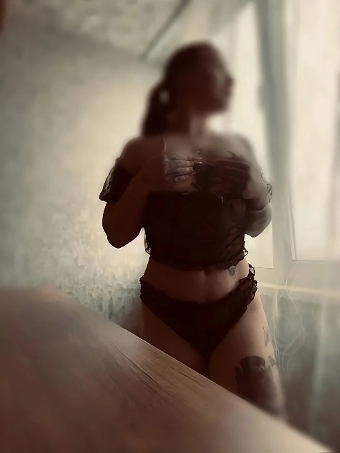 GFE-мастерица, которая ценит галантных и культурных мужчин💝