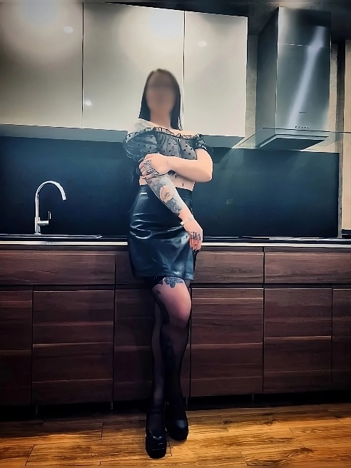 GFE-мастерица, которая ценит галантных и культурных мужчин💝