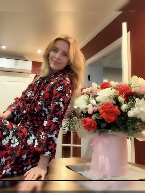 Для Вашего и моего удобства все допы включены в стоимость .
Очень много Вирт программ и шикарный канал с моим горячим хоум видео