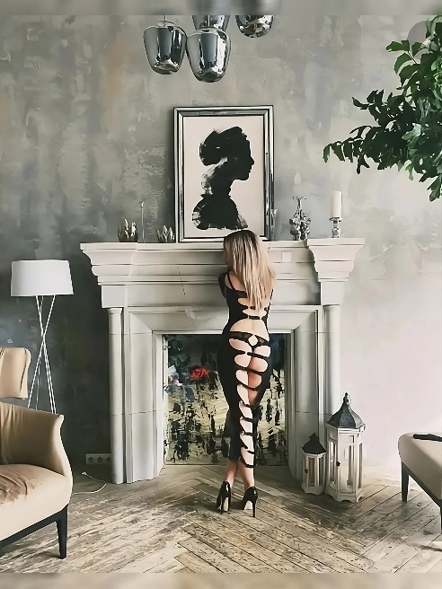 Звони, скрашу твои серые будни😍