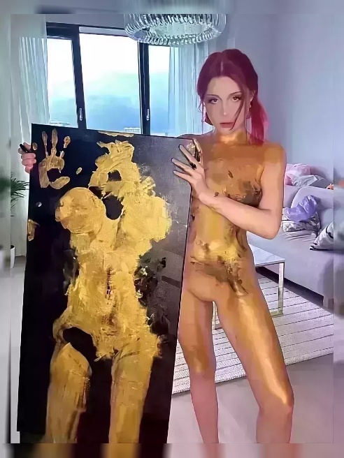 Горячая лисичка, бывшая вебкам модель🥰
Мой канал в тг: https://t.me/+-CPWAHKUTcM2ZDIy