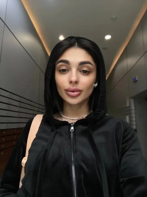 Горячая малышка ждёт тебя😍🥰 Горячая малышка ждёт тебя😍🥰