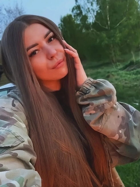 Я красива, как ангел, и сексуальна, как дьявол😇😈