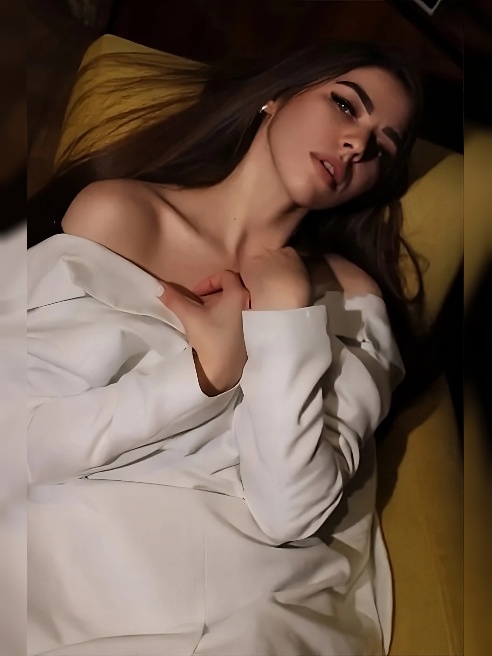 Я красива, как ангел, и сексуальна, как дьявол😇😈