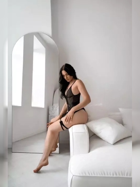 💋Привет, я - Катя, сладкая и страстная брюнетка, готовая стать твоей ночной музой!) 💋Привет, я - Катя, сладкая и страстная брюнетка, готовая стать твоей ночной музой!)