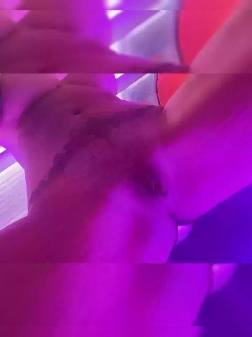 💎💎Порода, грация, стать! У меня самые шедевральные формы! Реально царская попка, а главное своя!)