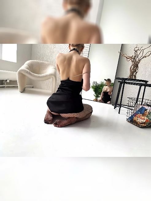 Вашему вниманию представляю саму себя - *Бажену Блаженную* ☺️ Юная и не испорченная модель ❗❗❗Закинь на себя мои длинные ноги 👣