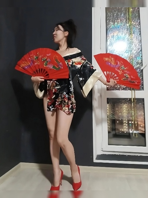 👘Айви. Выезд из центра Москвы. 👘Айви. Выезд из центра Москвы.