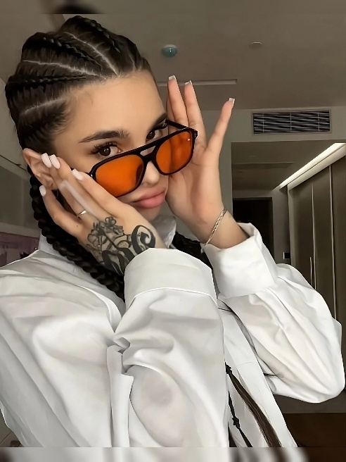Твоя идеальная любовница уже ЗДЕСЬ😍🤤 Эффектная, энергичная, всегда на позитиве, без предубеждений и комплексов😁💋 Твоя идеальная любовница уже ЗДЕСЬ😍🤤 Эффектная, энергичная, всегда на позитиве, без предубеждений и комплексов😁💋