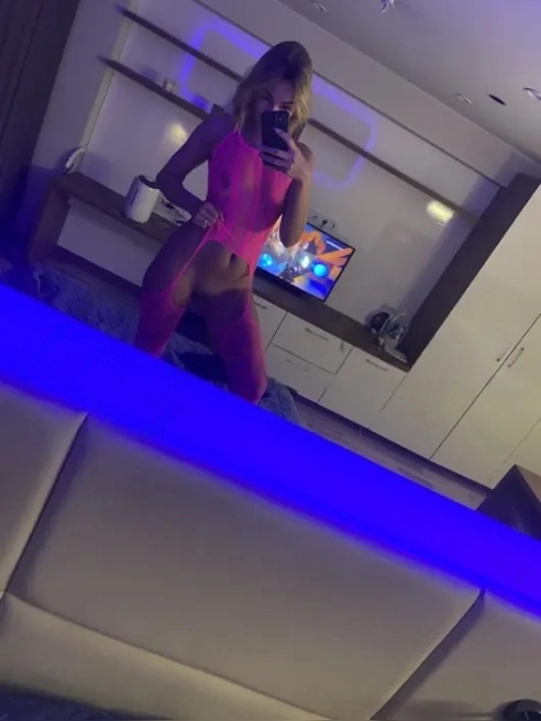 ❣️💕💕Приглашаю тебя в гости на шикарный горловой минет❤❤вся Мокренькая, жду💕