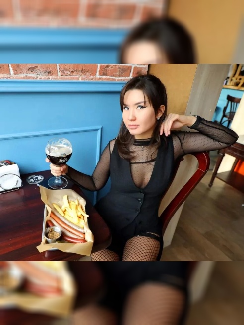 Очень красивая молодая Госпожа , лучший Facesitting. Золотой дождь в рот до последней капли....молочная клизма.