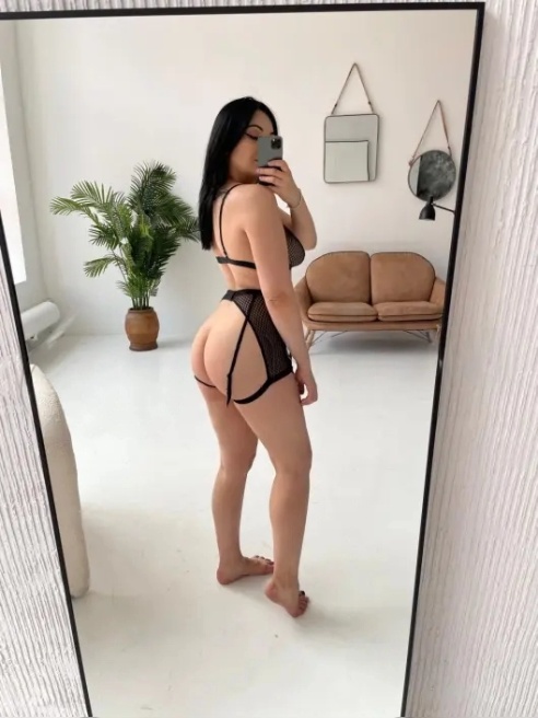 Легендарный отсос in the house! Яркая и обаятельная девочка твоей мечты 🥰🔥 Легендарный отсос in the house! Яркая и обаятельная девочка твоей мечты 🥰🔥