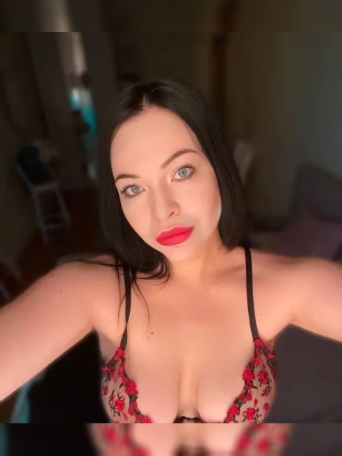 Легендарный отсос in the house! Яркая и обаятельная девочка твоей мечты 🥰🔥 Легендарный отсос in the house! Яркая и обаятельная девочка твоей мечты 🥰🔥
