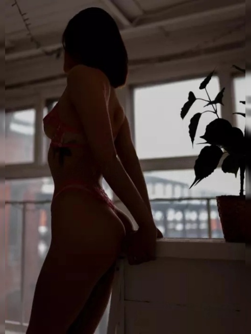 Нежная и утонченная малышка с изящными формами💕
