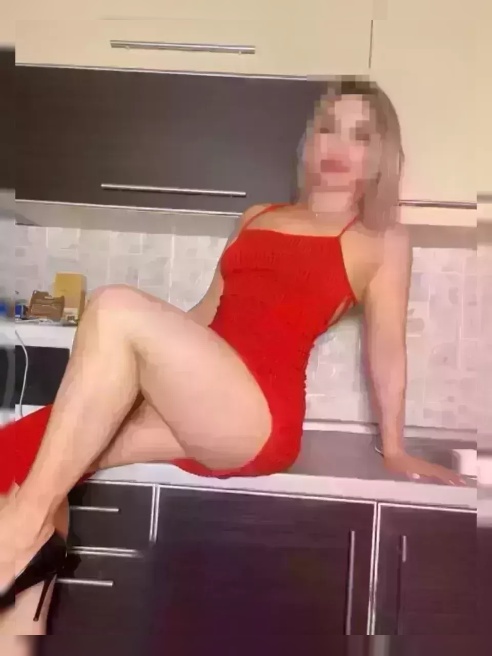 Молодая,красивая и спортивная. Обожаю делать массаж и обнимашки🥰