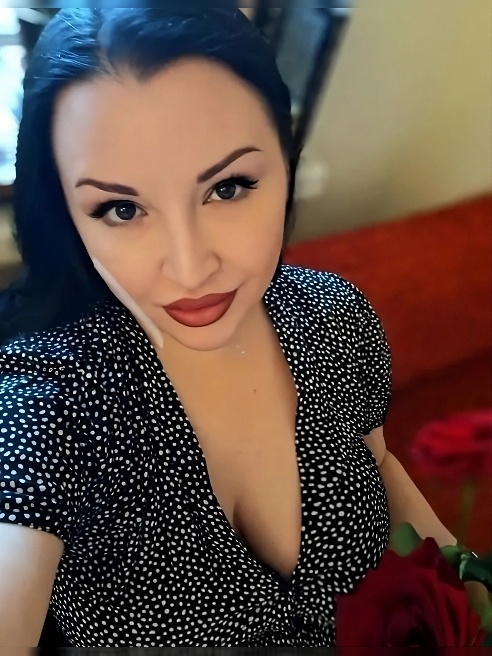 НЕ САЛОН!!😋Как любая девочка,хочу услышать самые главные 3 слова от тебя...ОБЛИЖИ МОЙ ЧЛЕН😋💦