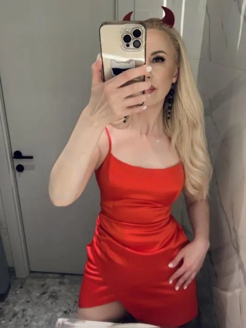 Тебе будет стыдно, но приятно❤️
От Лайта до Жести😈
https://t.me/Dominatrixxx_Moskow