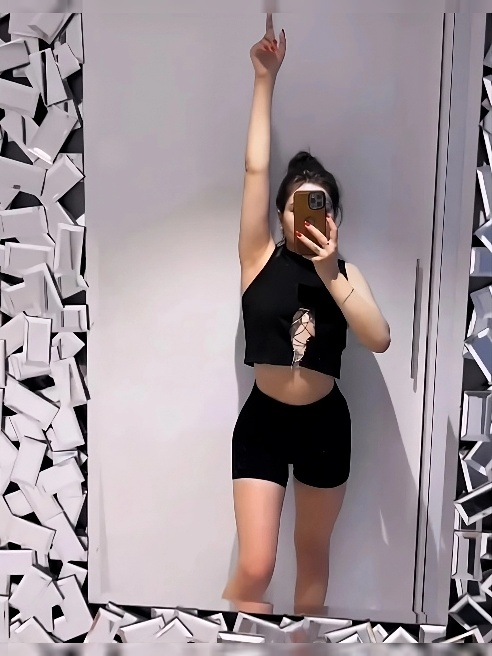 Твоя идеальная любовница уже ЗДЕСЬ😍🤤 Эффектная, энергичная, всегда на позитиве, без предубеждений и комплексов😁💋