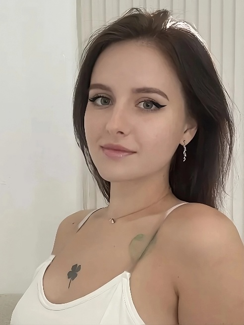 Настоящий, искренний GFE🔥Милая девочка с красивыми бедрами и тонкой талией❤ Настоящий, искренний GFE🔥Милая девочка с красивыми бедрами и тонкой талией❤