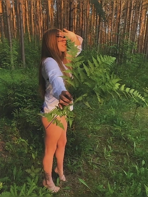 Я красива, как ангел, и сексуальна, как дьявол😇😈