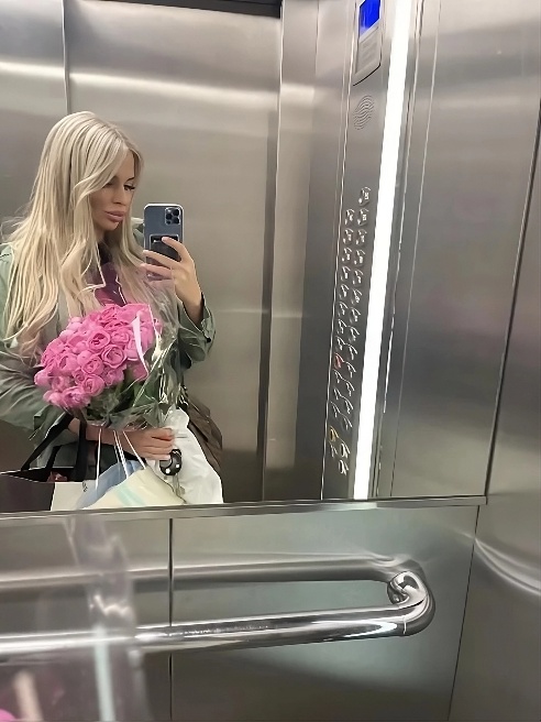 Идеальная любовница!
Своя натуральная стоячая грудь  (5 🔥), не рожавшая , с узкой киской 👅💦
В часик входит МБР ОВР КУНИ
