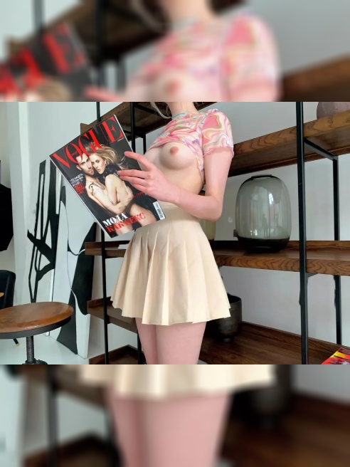 Вашему вниманию представляю саму себя - *Бажену Блаженную* ☺️ Юная и не испорченная модель ❗❗❗Закинь на себя мои длинные ноги 👣