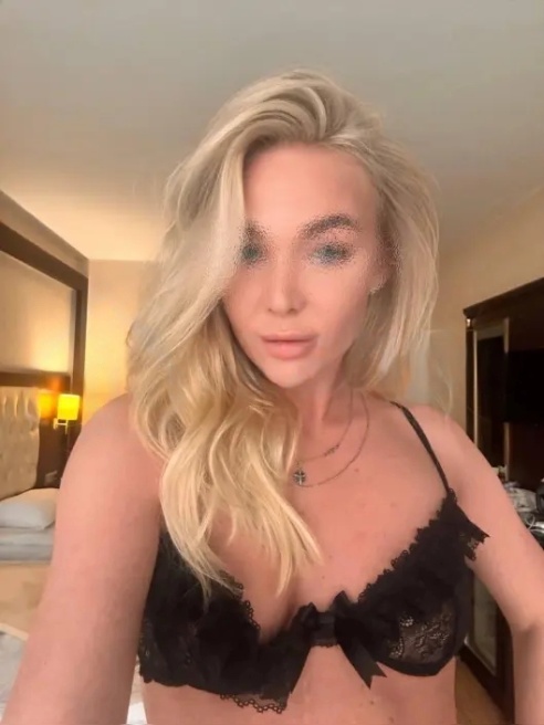 🥰