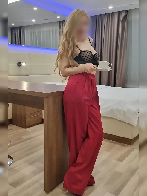 В глазах океан, в мыслях - искушение 🔥
Обожаю шпильки и короткие платья💃 В глазах океан, в мыслях - искушение 🔥
Обожаю шпильки и короткие платья💃